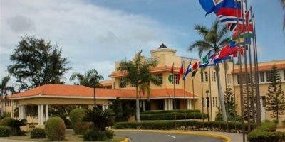Cancillería niega RD esté impulsando iniciativa sobre reasignación de sexo en la OEA
