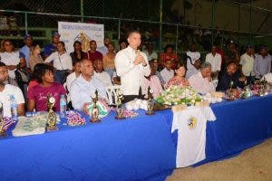 Viceministro de Deportes inaugura los III Juegos Municipales de Nizao