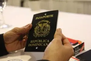 Poder Ejecutivo declara de seguridad nacional emisión del pasaporte electrónico