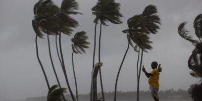El huracán Fiona azota República Dominicana y Puerto Rico