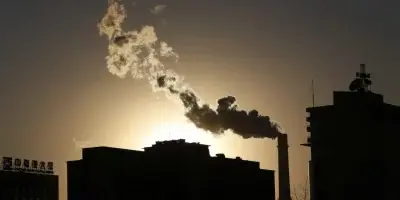 La directora del FMI dice que eliminar subsidios a energías fósiles recaudaría 7 billones