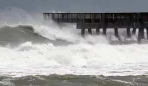 La tormenta Fiona se intensifica en su avance hacia las Antillas Menores