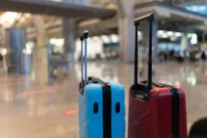 Autoridades investigan denuncia de Youtuber español sobre robo de joyas en Aeropuerto 