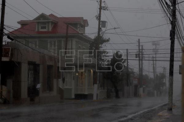 Más de 250 mil personas sin luz en Puerto Rico ante llegada de tormenta Fiona