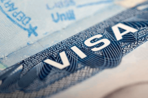 EEUU le aumentará US$25 a visas de turistas, estudiantes y trabajadores temporales