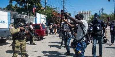 Francia cierran su embajada en Haití