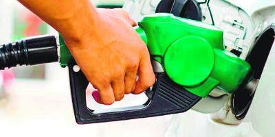Gobierno congela precios de la gasolina y GLP