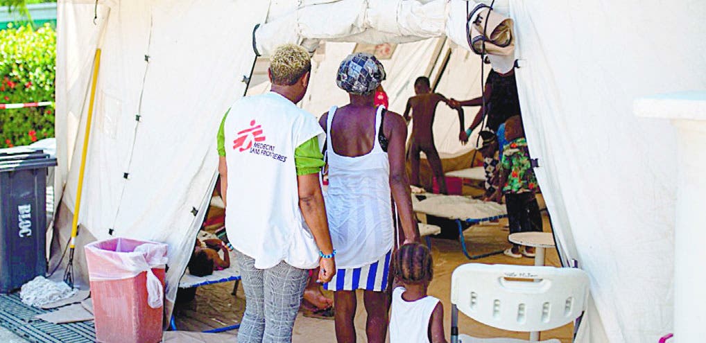 Los afectados del cólera empiezan a llenar los hospitales  de Haití