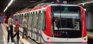 Puertas del Metro se abrieron de emergencia porque niño quedó fuera, según la Opret