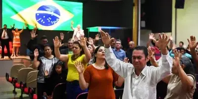 Elecciones en Brasil: «Los pastores evangélicos están sembrando el miedo desde el altar»