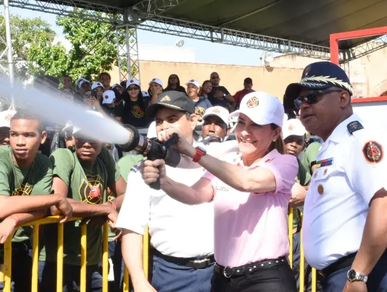 Labor de los bomberos es puesta en valor