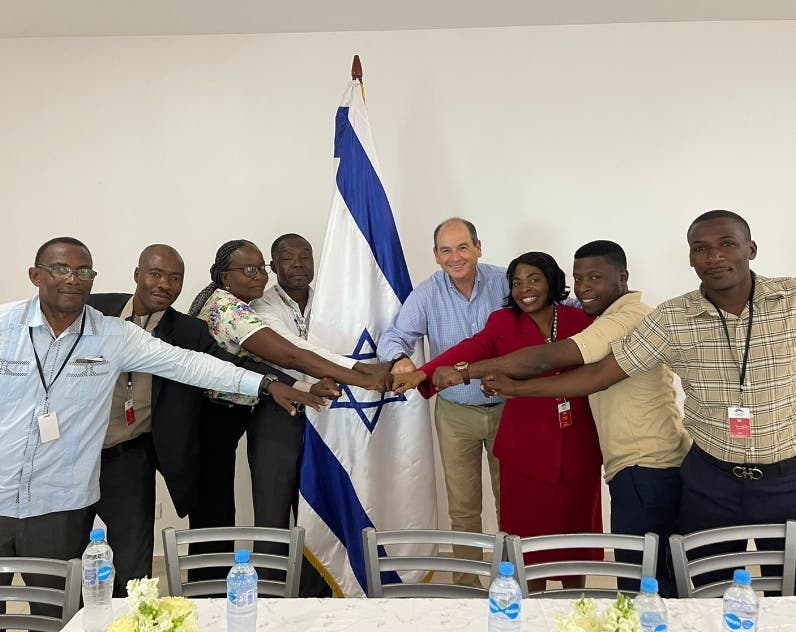 Estado de Israel entrega ayuda a pueblo haitiano