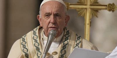 El papa advierte peligro de guerra nuclear