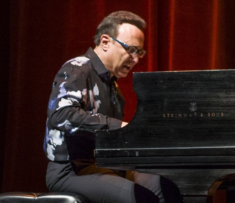 Michel Camilo extraordinario con su piano