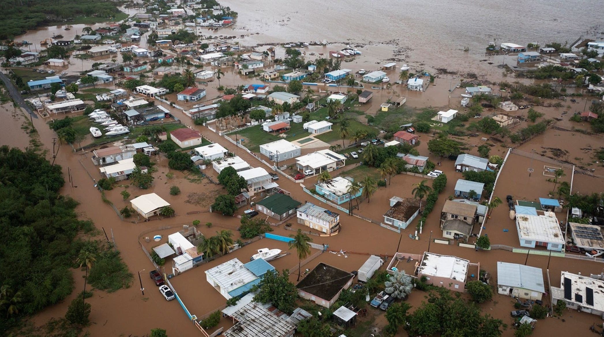 BID da 40 millones de dólares a RD y Centroamérica tras huracanes
