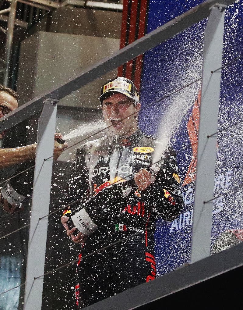 Checo Pérez triunfa carrera F1 Singapur