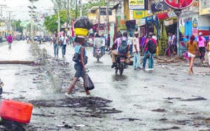 Los saqueos llegan a Caritas en Haití