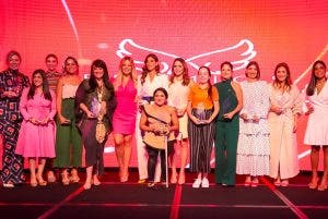 “Days to Shine” premia a las mujeres que brillan