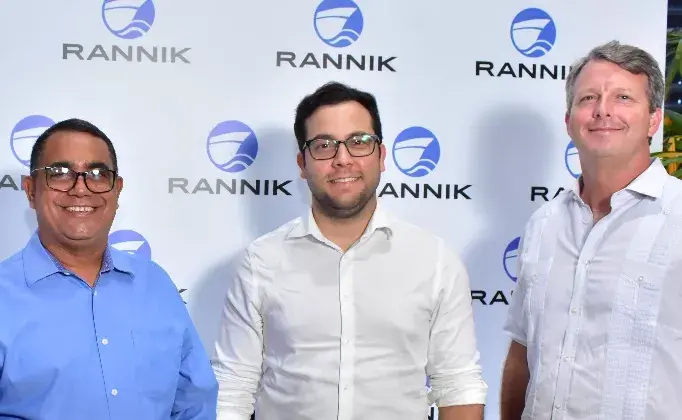 Rannik realiza coctel para afianzar relaciones clientes