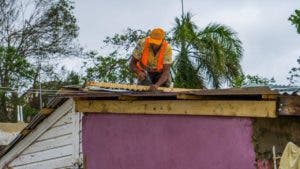 Obras Públicas lleva asistencia a más de 325 mil personas afectadas tras el paso Fiona