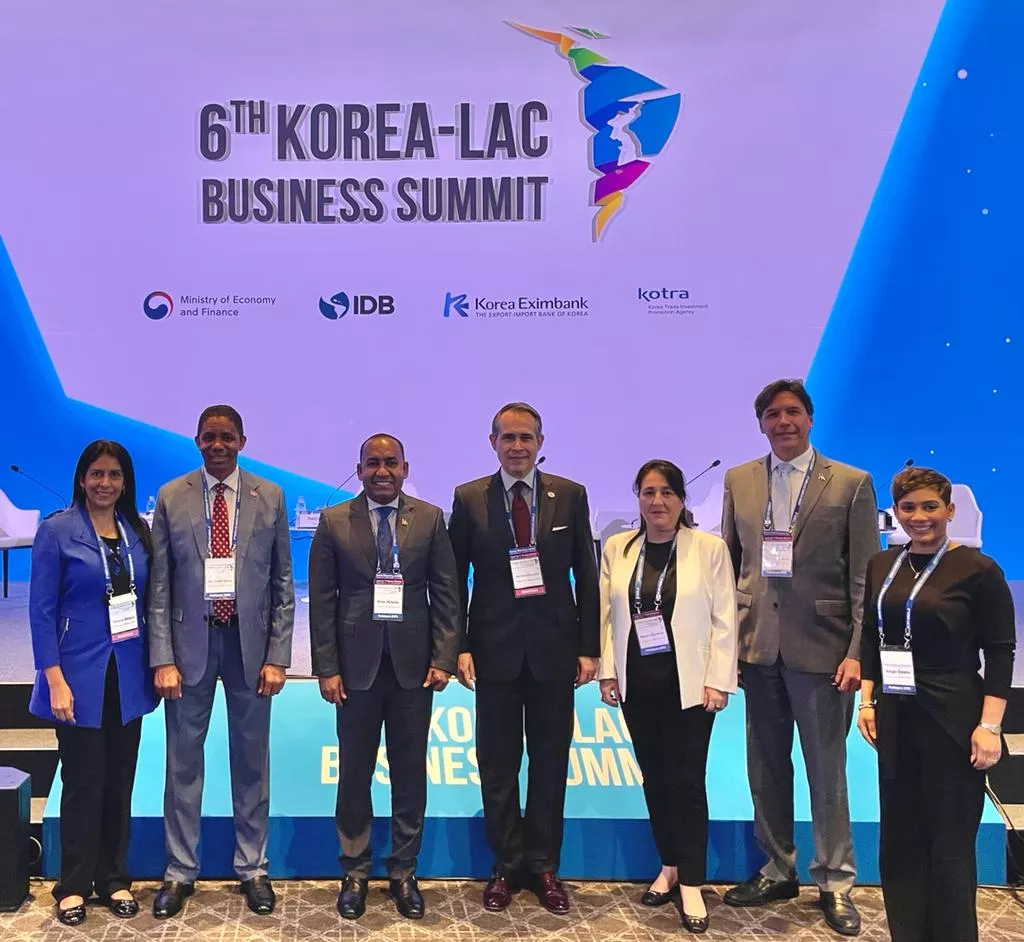 2bf030e3-319e-4070-8c99-d399280cb9bf