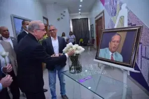 PLD realiza homenaje a Reinaldo Pared Pérez en el primer aniversario de su partida