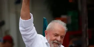 Con el 100 % escrutado, Lula derrotó a Bolsonaro por 2,1 millones de votos