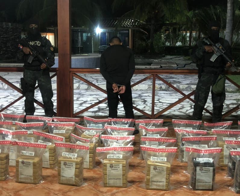 La DNCD ocupa 239 paquetes de coca en Peravia