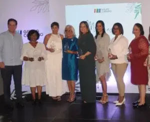 Grupo Corripio reconoce labor de mujeres