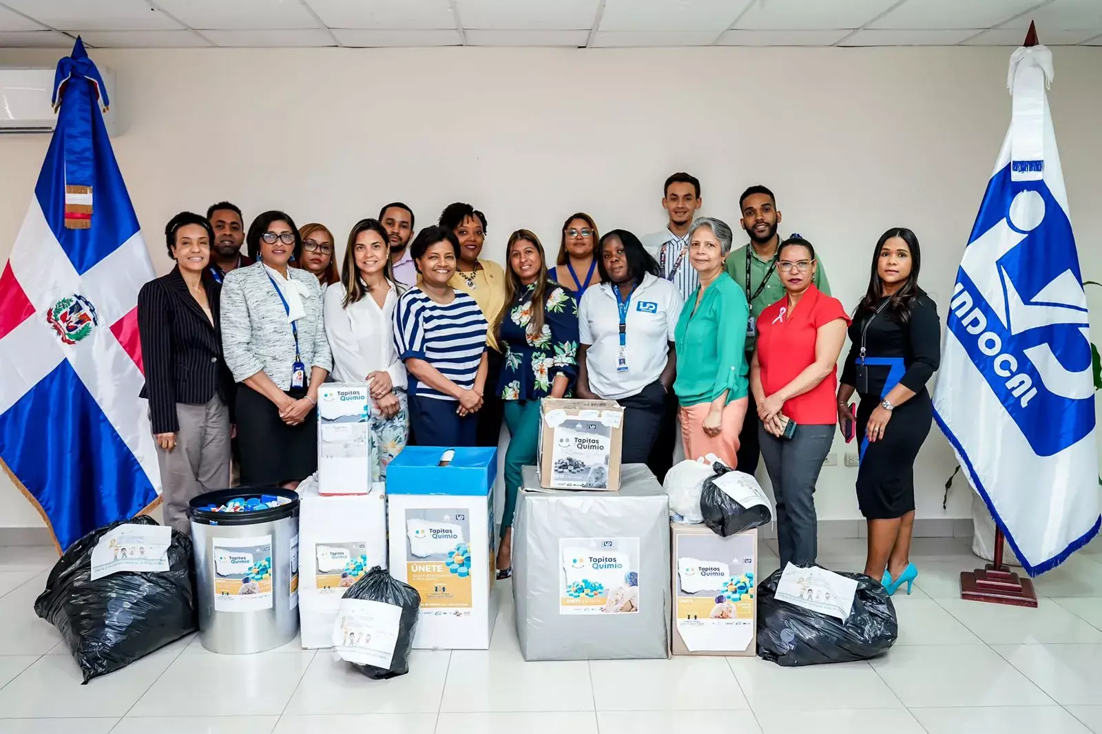 Recolectan tapitas plásticas para ayudar a los niños con cáncer 