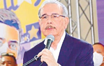 Danilo Medina reaparece y dice PLD gana en 2024