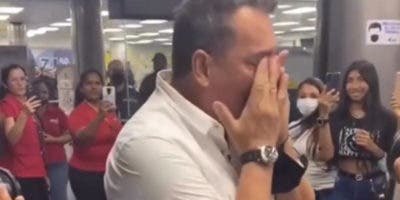 Entre lágrimas y aplausos reciben a Daniel Sarcos en Venezuela