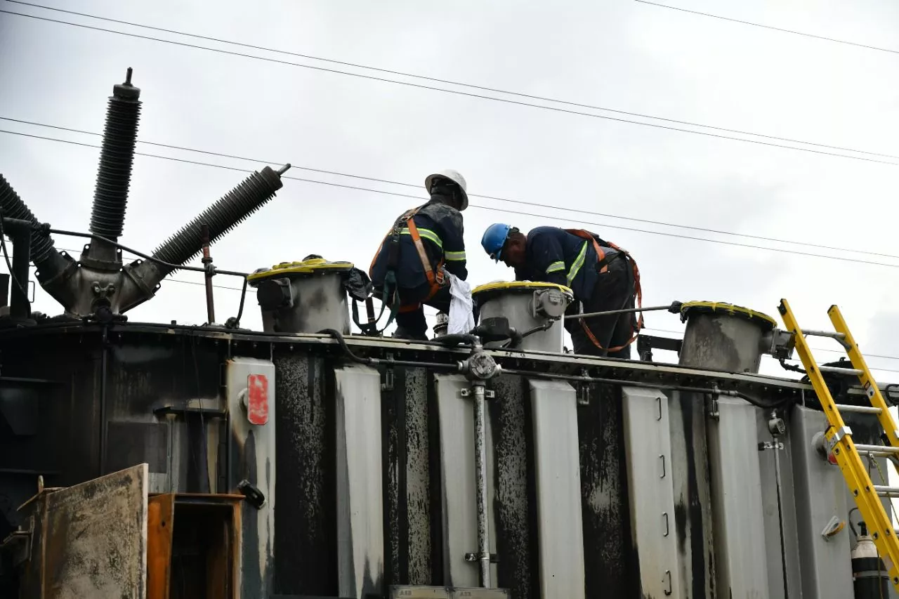 Edeeste deja en servicio transformador en Subestación Gazcue