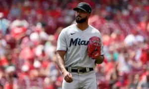 Marlins colocan a Sandy Alcántara en la lista de lesionados