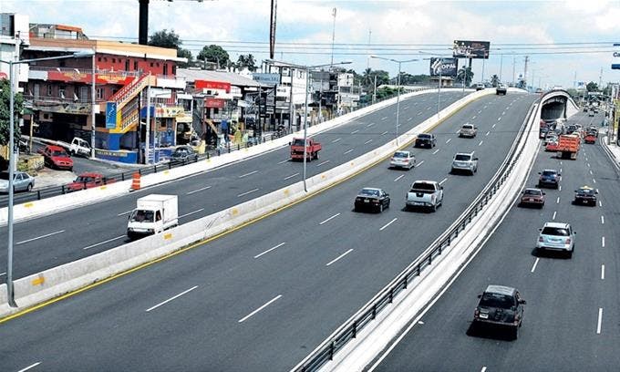 Cerrarán esta semana túneles y elevados por mantenimiento en el Gran Santo Domingo