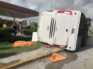 Al menos dos muertos y más de 20 heridos en accidente en carretera Bávaro-Miches