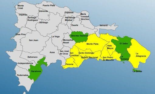 COE mantiene 11 provincias en alerta por lluvias
