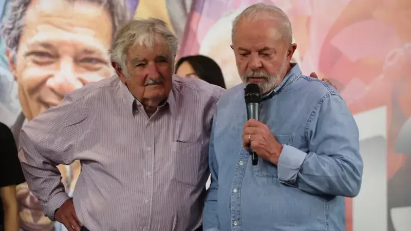 Mujica: «A Lula lo van a criticar por poco radical desde la izquierda, y de la derecha por populista»