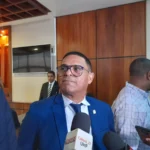 Antonio Taveras tiene que renunciar a su curul para que el partido coloque a otra persona", dice diputado Sadoky Duarte