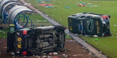 Casi 200 muertos en Indonesia en una de las peores tragedias del fútbol