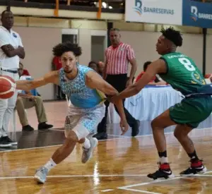 Almirante y Eugenio María de Hostos triunfan en inicio Torneo Basket Superior SDE