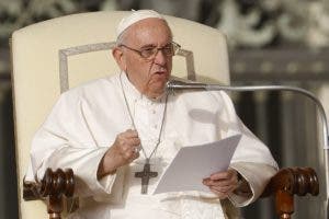 El papa critica a católicos que «no conocen ni a un pobre por su nombre»