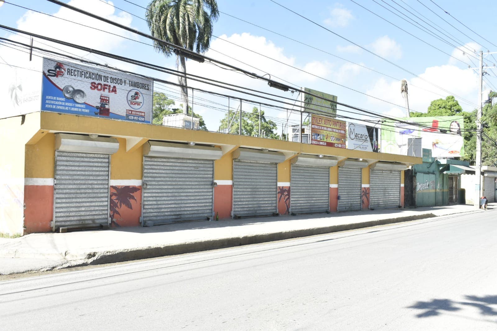 Delincuencia impone «toque de queda» en San Felipe de Villa Mella; Policía despliega operativo