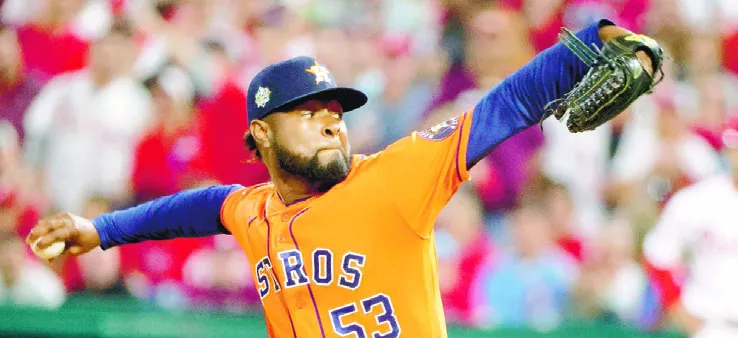 Cristian Javier durante su excelente faena monticular el miércoles con los Astros.  Ap