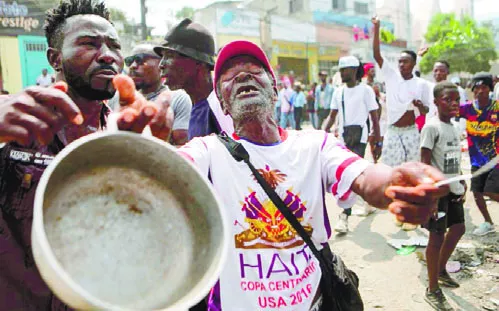 Las soluciones humanitarias no llegan  y la crisis se agrava.