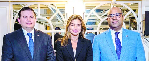 Andrés Marranzini, Paola Rainieri y Amauris Vásquez Disla.