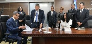 JCE y partidos firman acuerdo para respetar ley partidos y la electoral