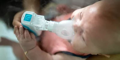 «Tripledemia», el ataque múltiple de virus respiratorios que satura hospitales de niños
