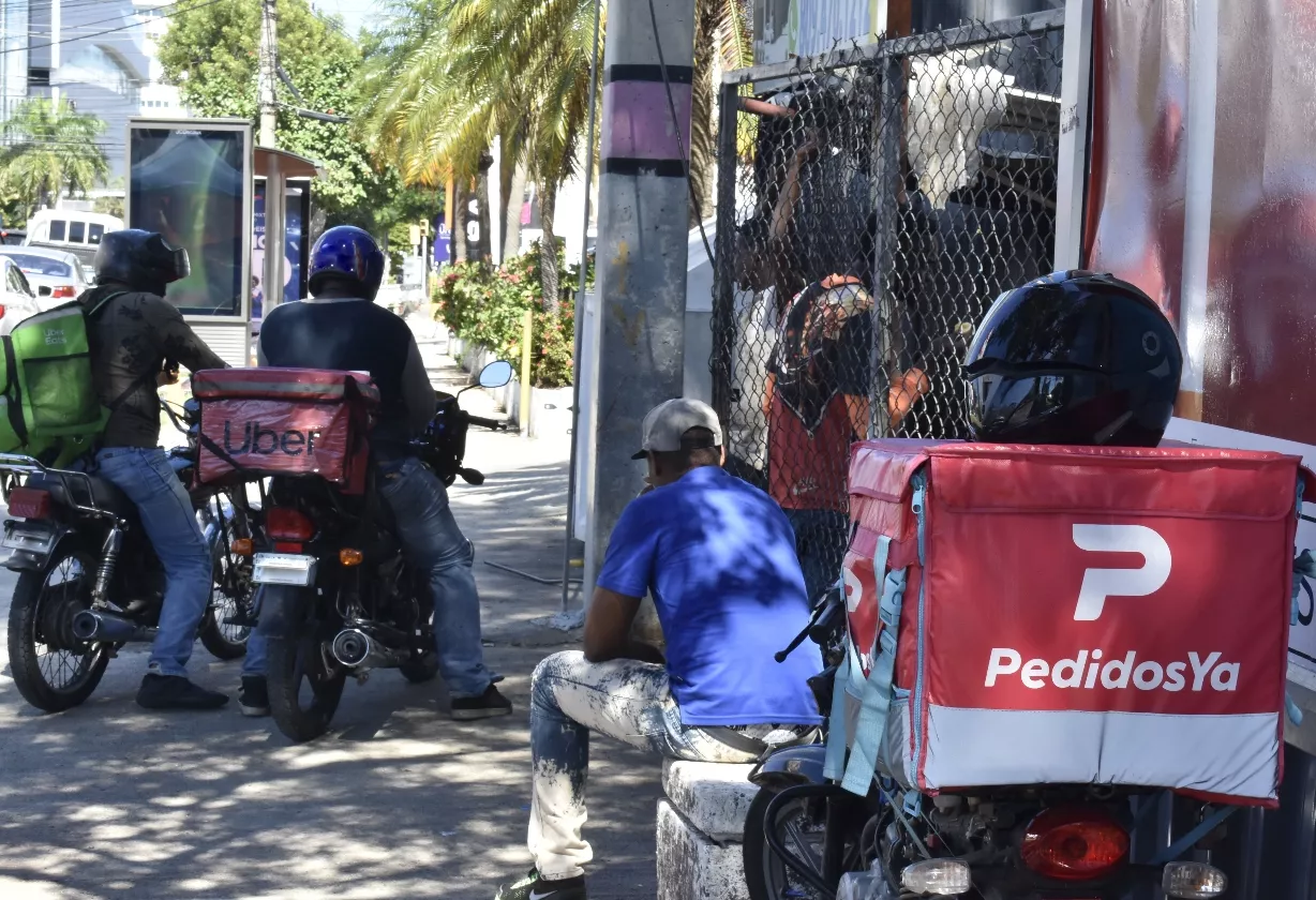 “Desechables”, así se consideran delíveris adscritos a plataformas