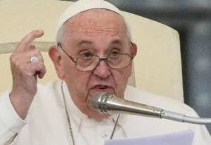 El papa: No nos dejemos engañar por el populismo ni sigamos a falsos mesías